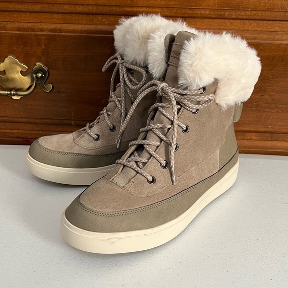Kookaburra by Ugg “Ryanna Boot” - Picture 1 of 10